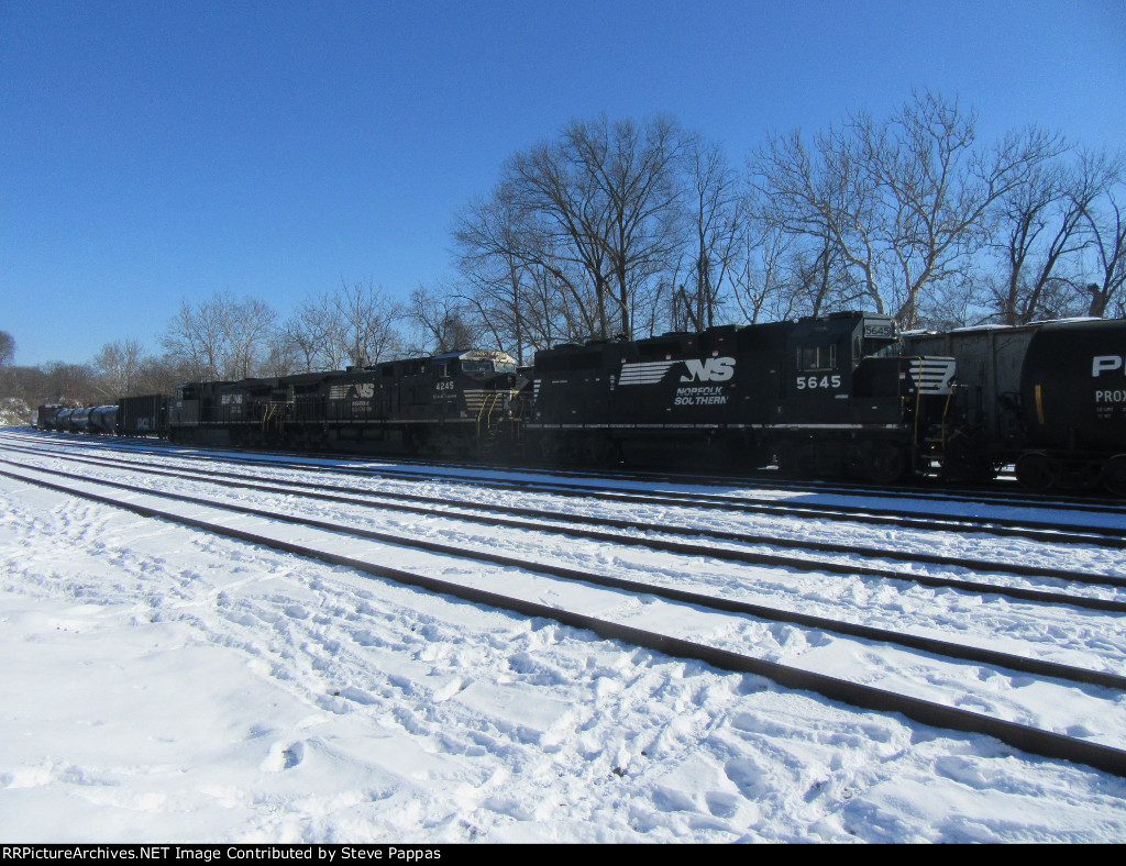 An NS train pulling out of Allentown yard